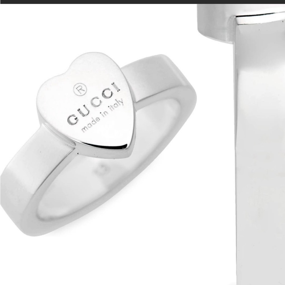 Gucci Trademark Heart Ring - Picture 2 of 5